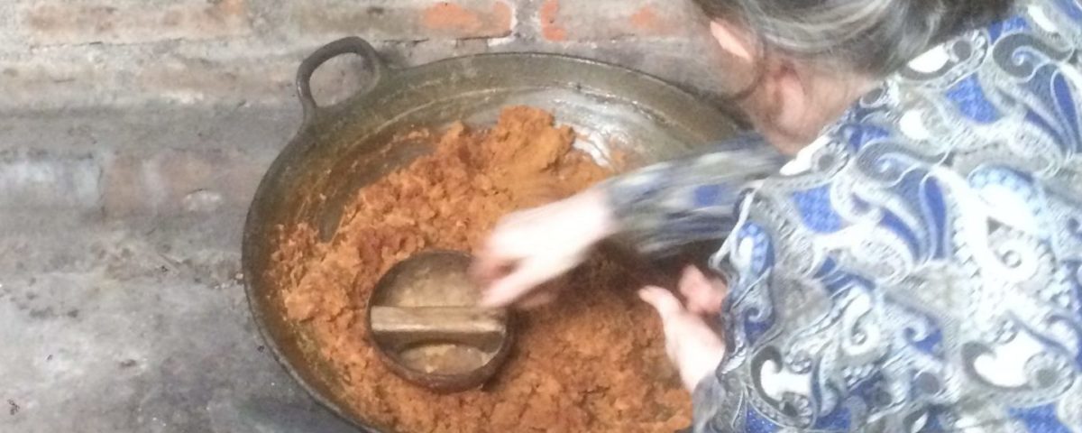 Herstellung von Kokosblütenzucker in Zentraljava © Dimas Dwi Laksmana