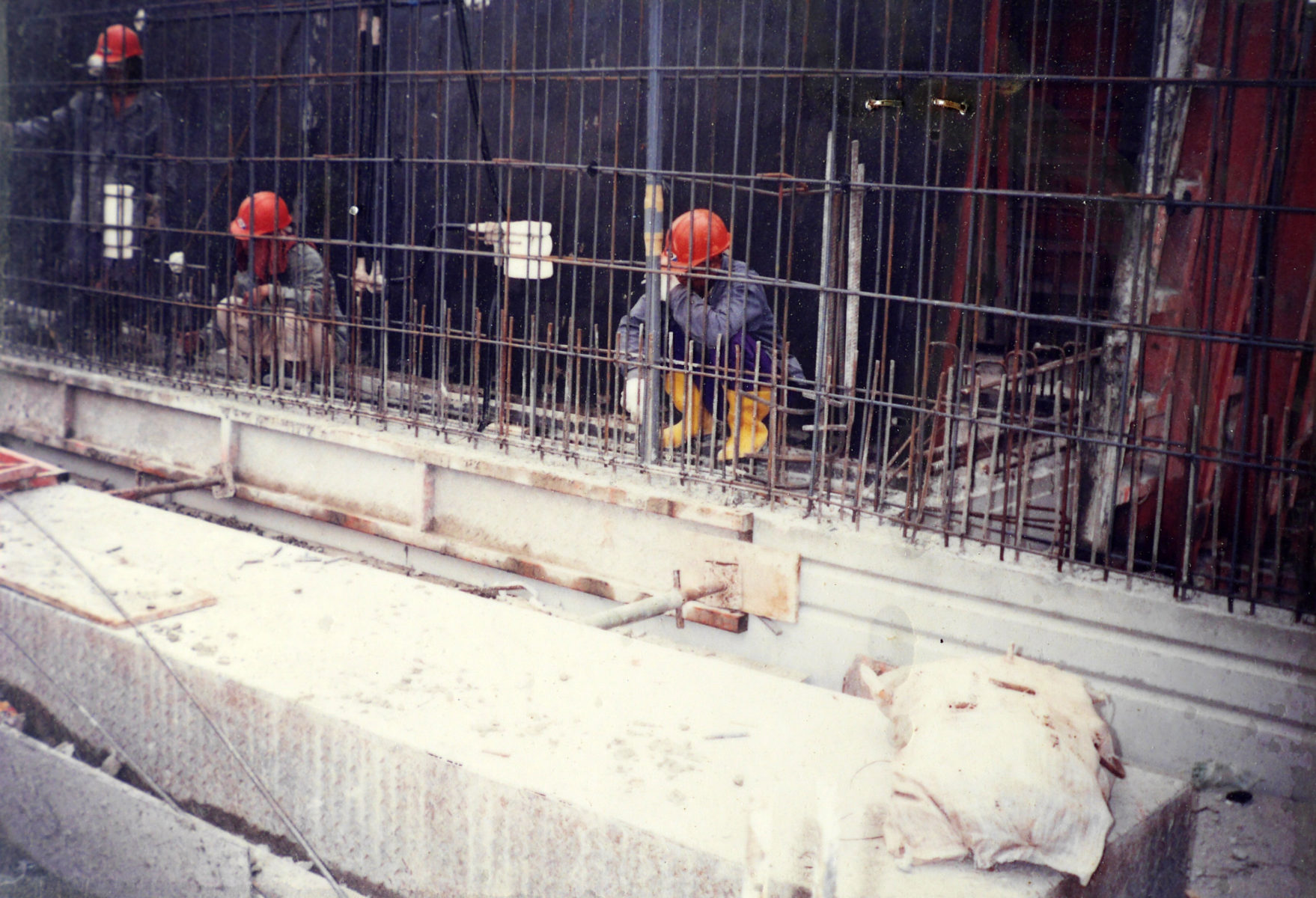 © Srikhoon Jiangkratok, 1994