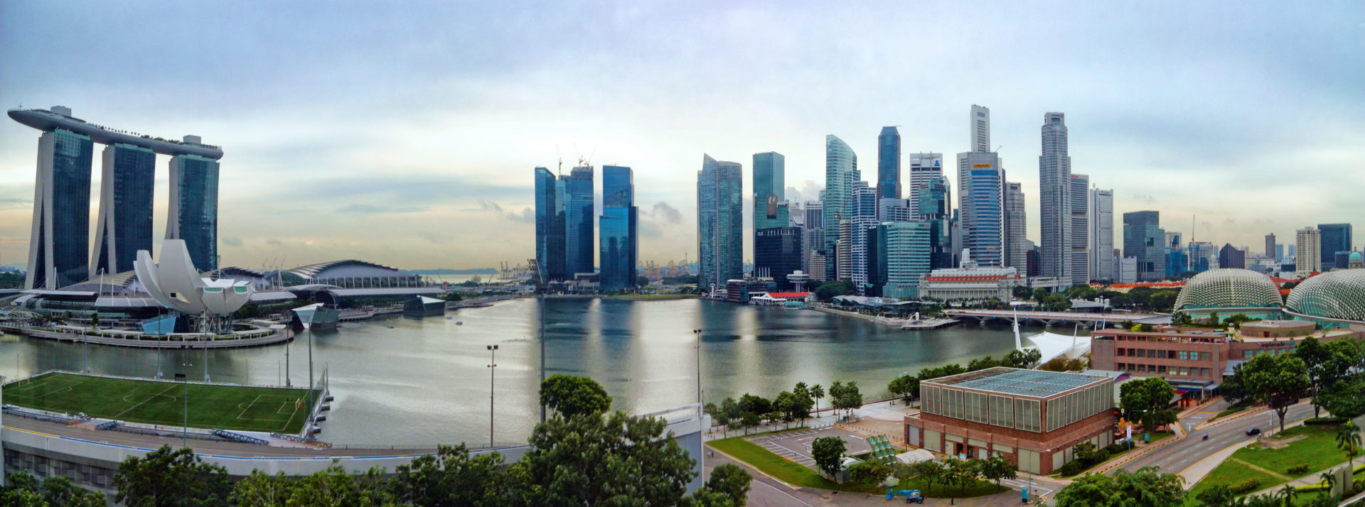 Bild 2b © Srikhoon Jiangkratok, 1994 und W. Zhang, under CC BY 2.0, 2011