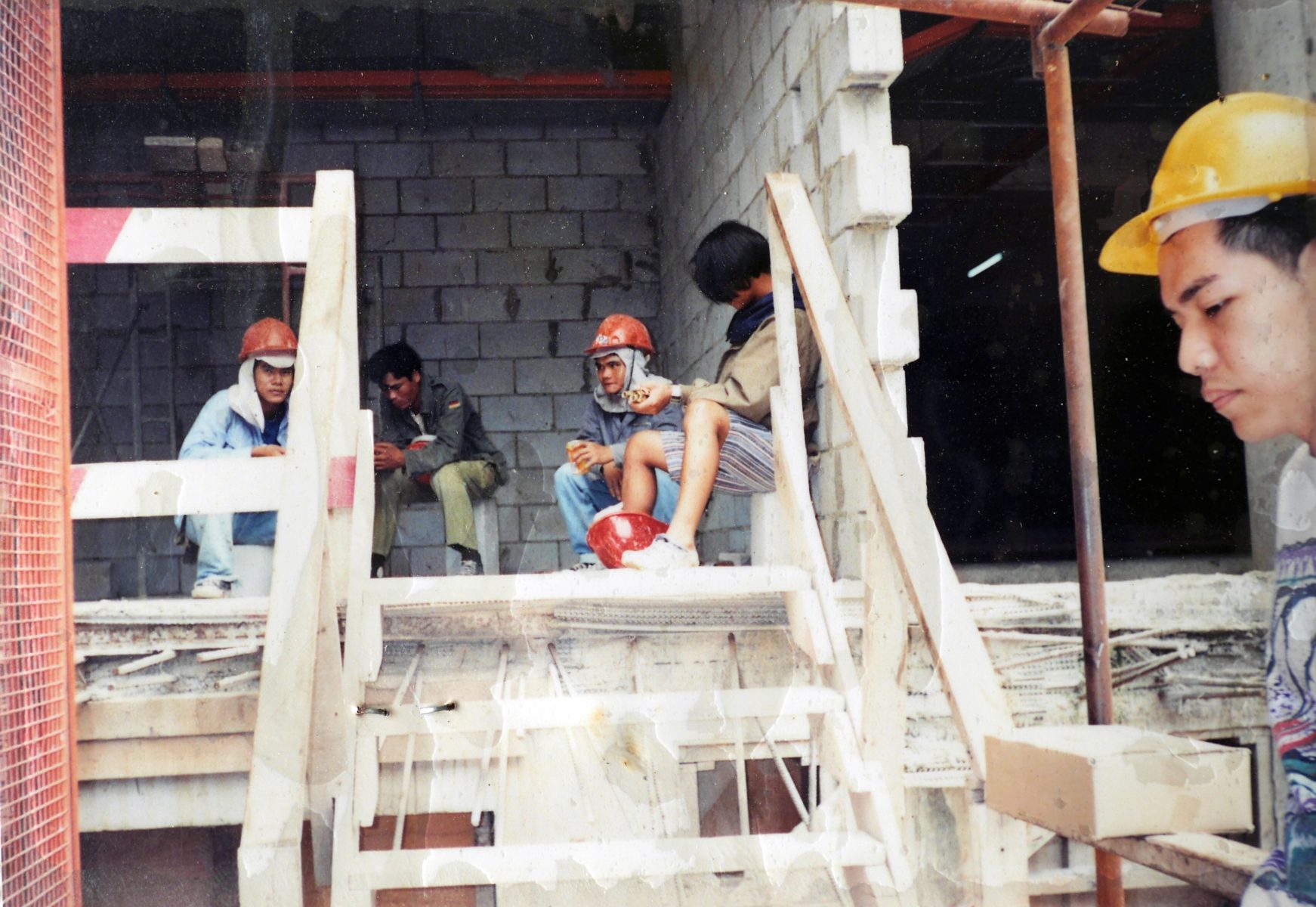 © Srikhoon Jiangkratok, 1994