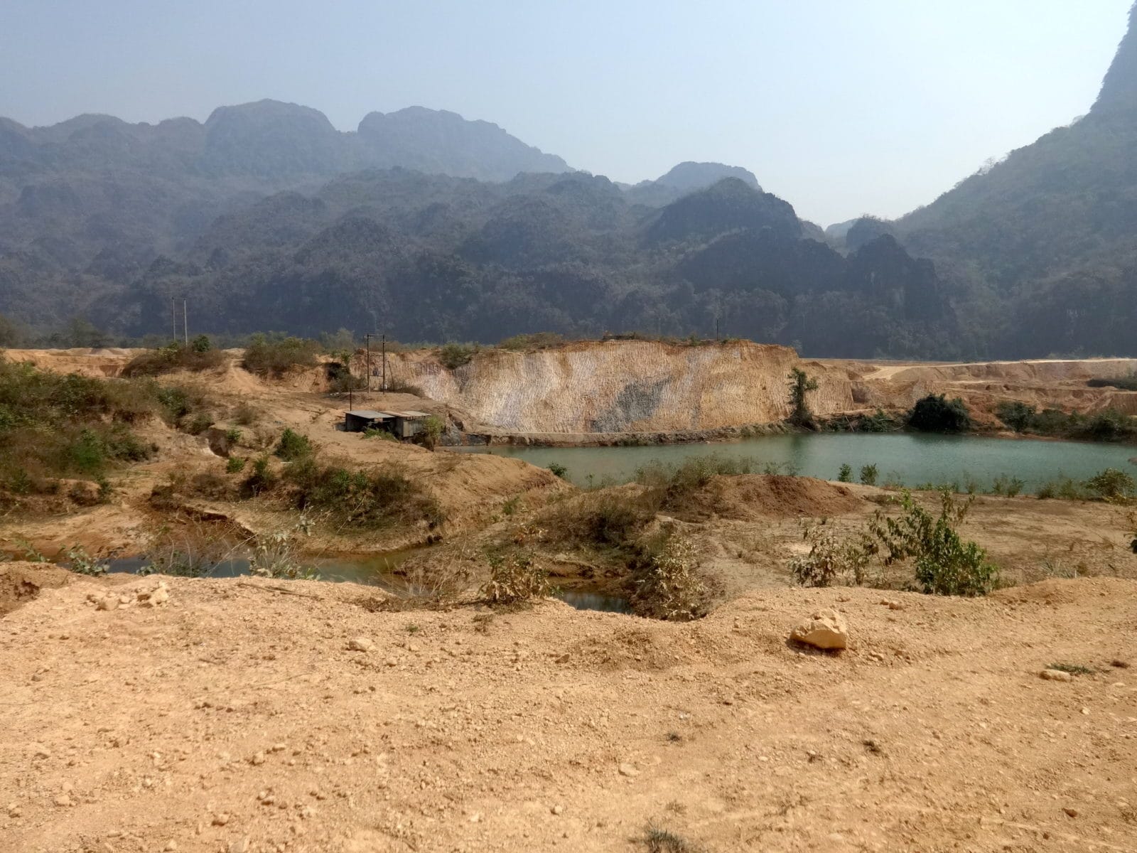 Chinesische Zinnkonzessionen im Nam-Pathaen-Tal (Khammouane, Laos), 2019 © Oliver Tappe