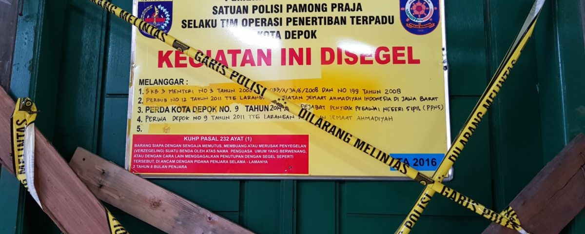 Verbarrikadierte Moschee in XY © Andreas Harsono