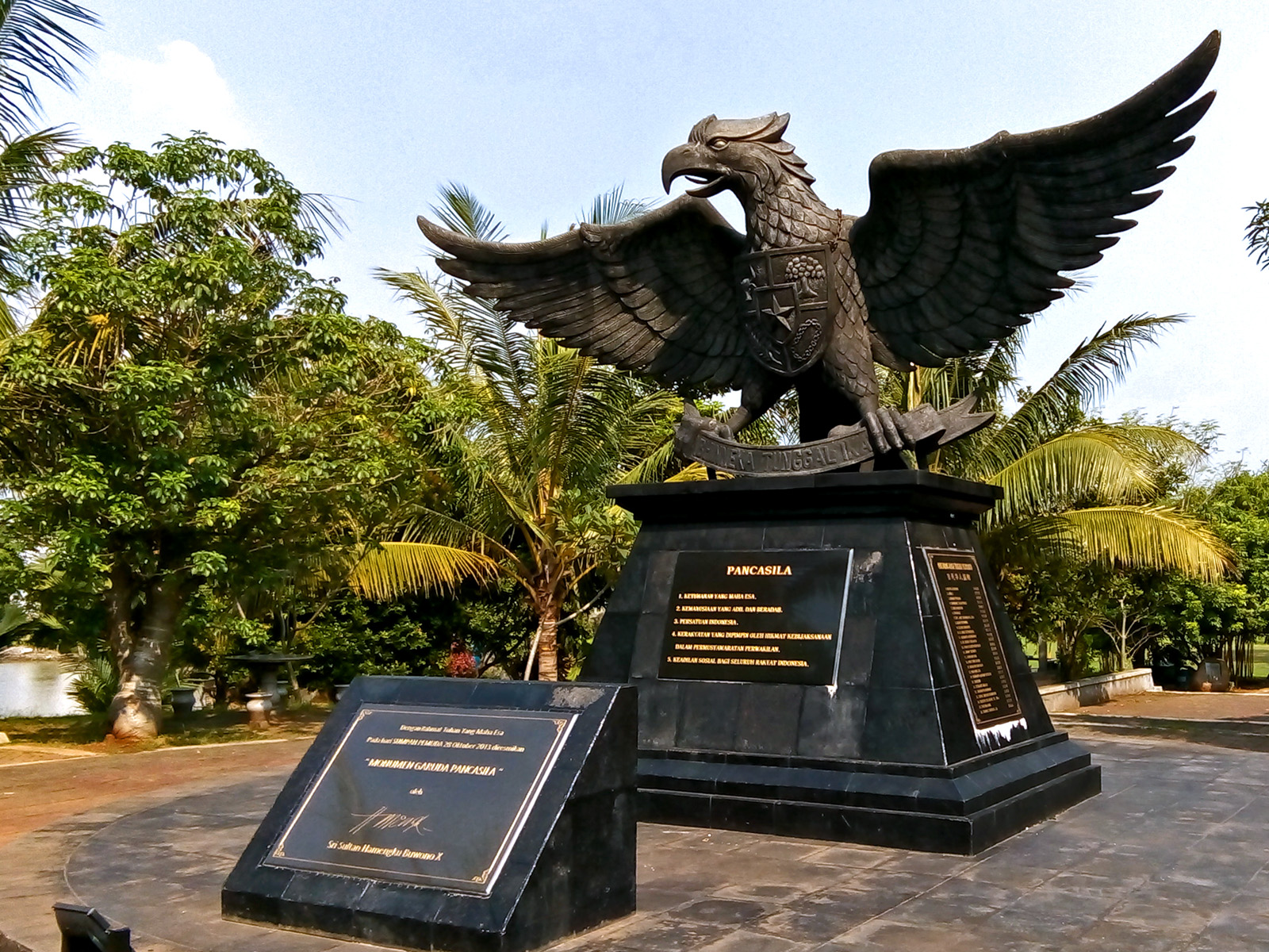 "Monumen Garuda Pancasila" im Chinese-Indonesian Cultural Park in Jakarta © Baba Neko Baka, Flickr