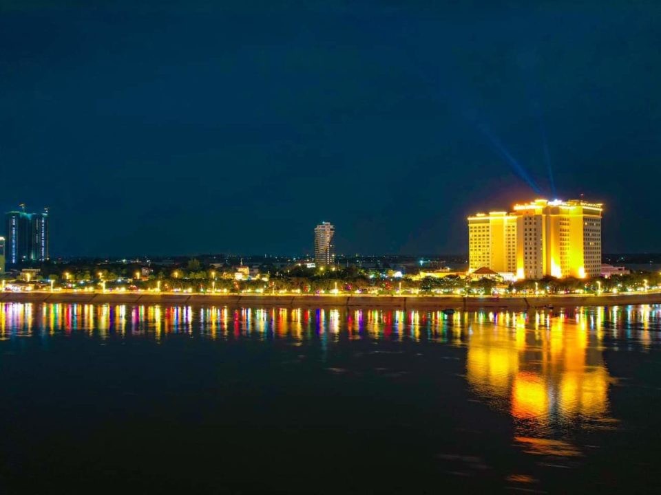 Kambodscha, Entwicklungshilfe, Demokratie